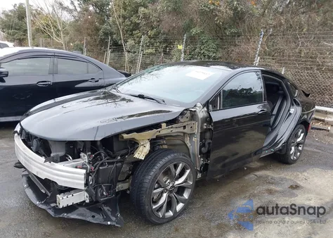 2015 Chrysler 200 S from USA, damaged, VIN 1C3CCCBB8FN716052